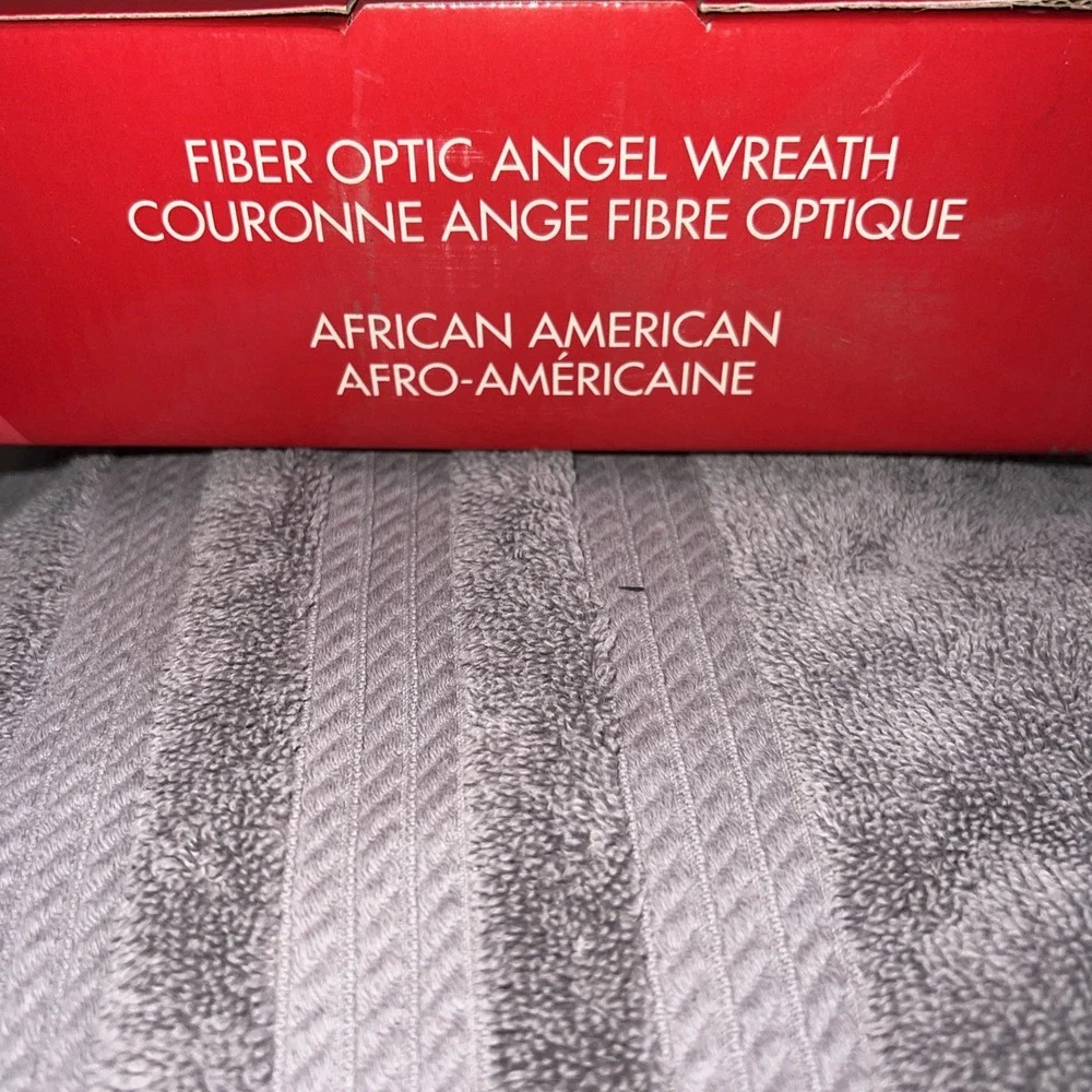 Avon‎ 2005 Fiber Optic African American Angel Wreath Christmas Decor